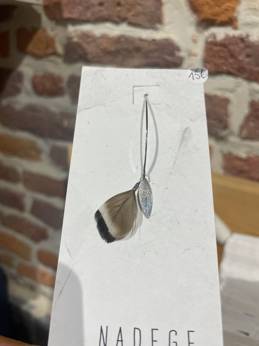 Mono boucle argentée