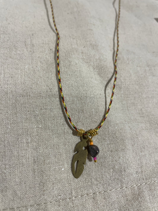 Collier cordon plume